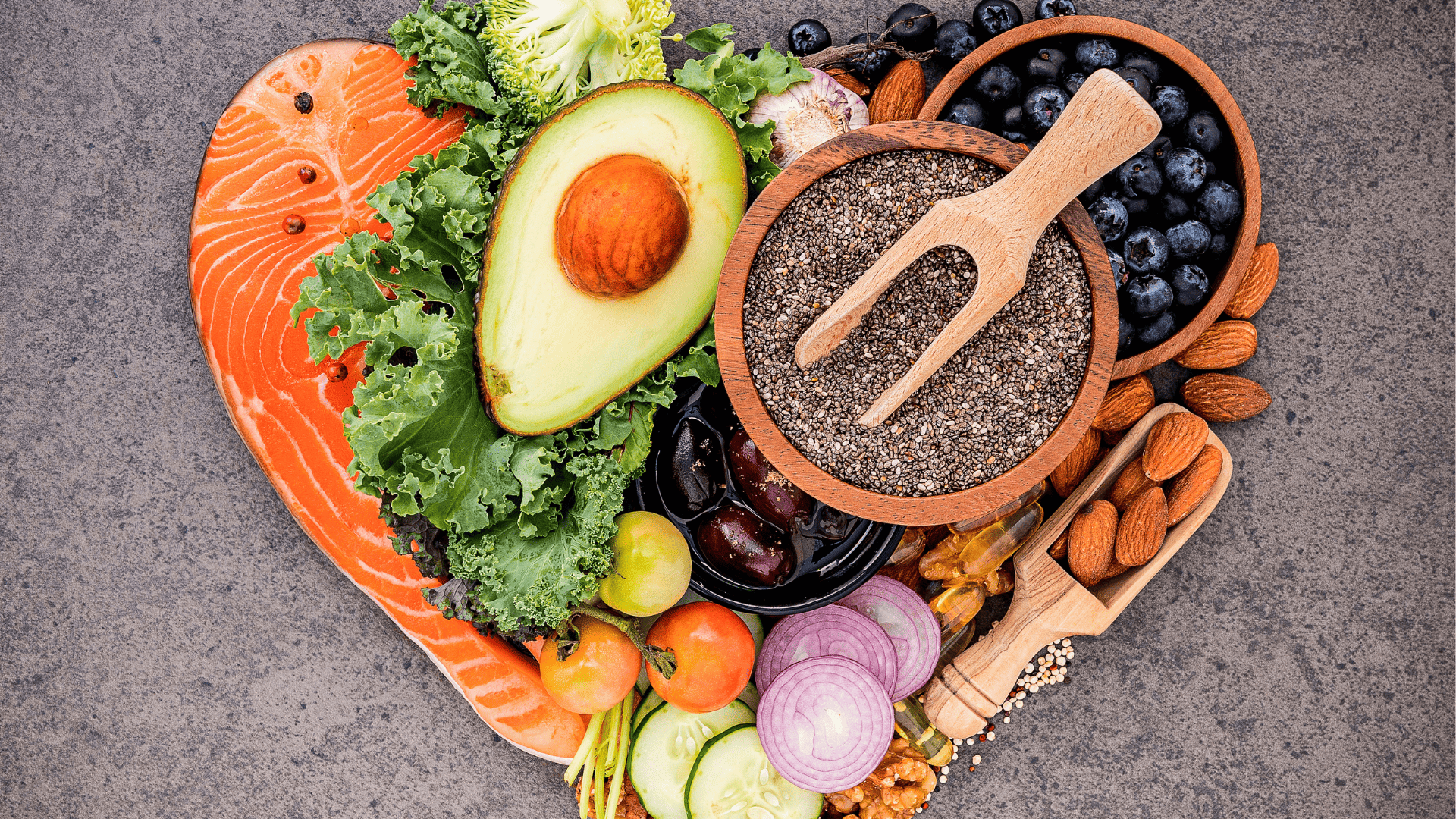 zdrowe produkty, który powinny zostać uwzględnione w diecie ułożone w kształcie serca