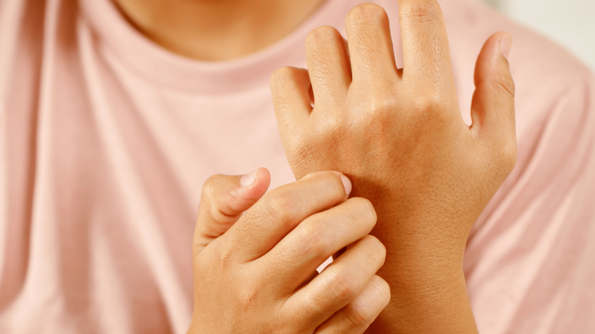 Kontaktowe zapalenie skóry - co to? Ile trwa? Objawy i leczenie