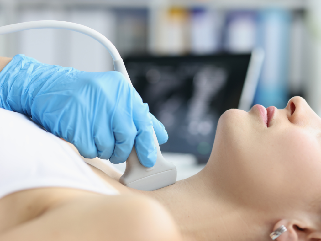 badanie USG tarczycy i przytarczyc u pacjent